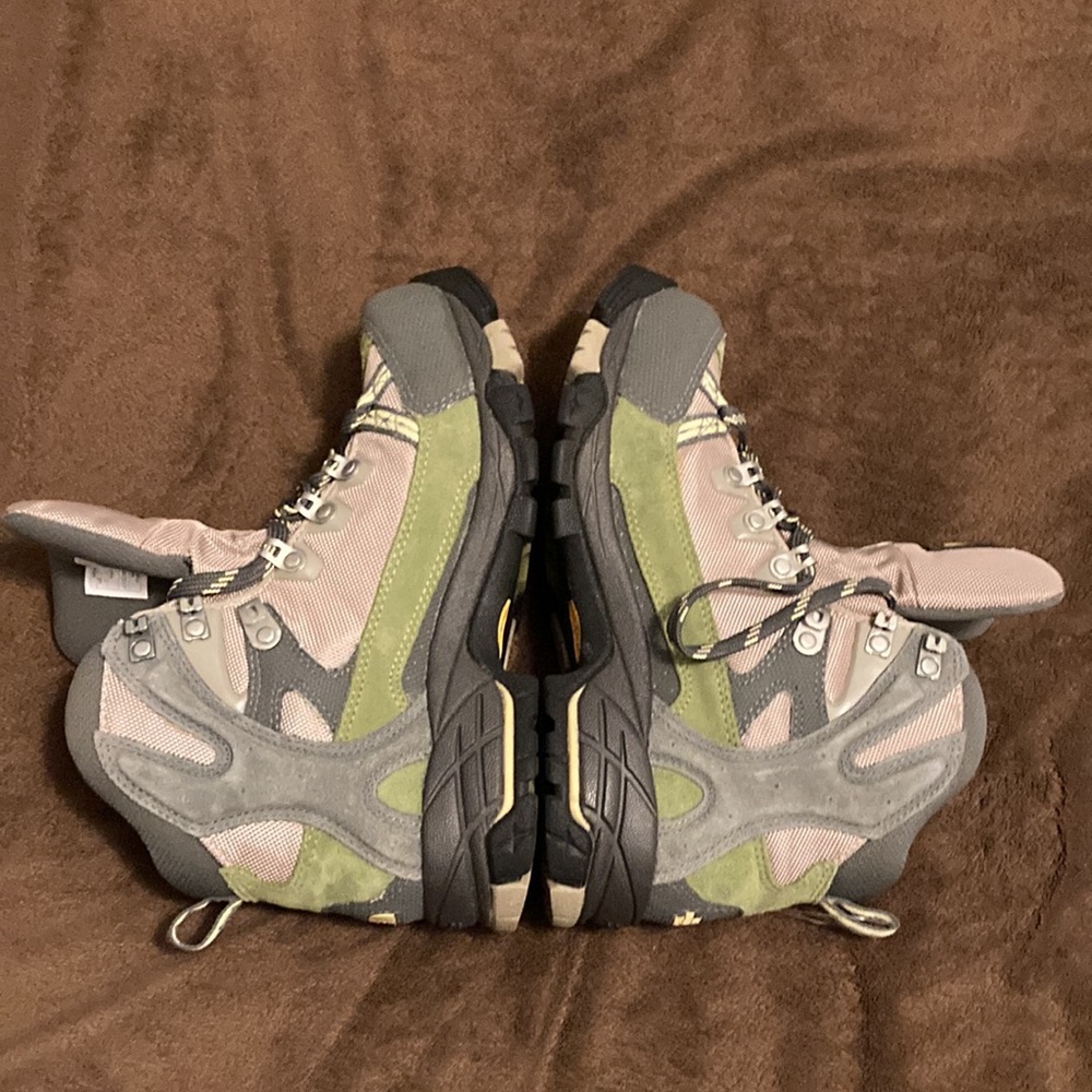 NWT North Face hiking boots - Picture 3 of 14